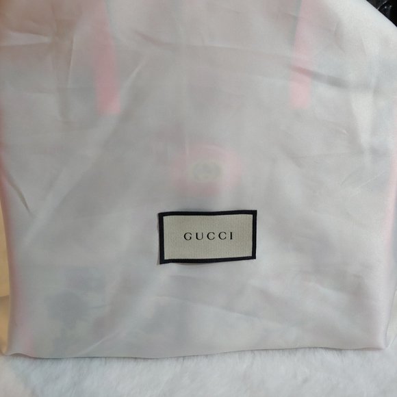SOLD🙏NWOT GUCCI FLORAL PRINT TOTE BAG - Picture 4 of 17
